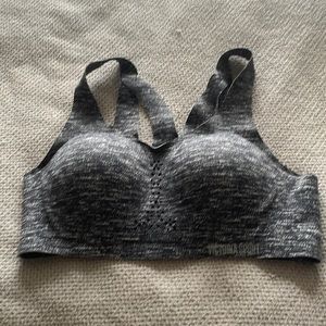 Victoria’s Secret Sports Bra 34B